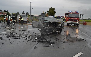 Polizeiinspektion Hameln-Pyrmont/Holzminden: POL-HM: Schwerer Verkehrsunfall auf der Bundesstraße 1 bei Coppenbrügge