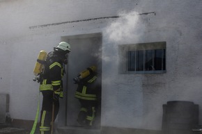 FW Menden: Übung: Zwischenfall im Gebäude des ASB