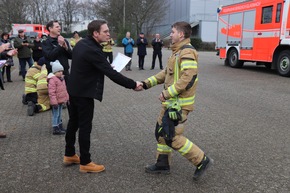 FW-GL: 14 neue Feuerwehrfrauen und -männer für Bergisch Gladbach