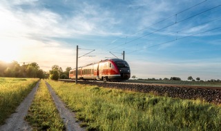 Verbraucherzentrale Nordrhein-Westfalen e.V.: Deutschlandticket: Neue Zusatztickets für NRW ab Juli