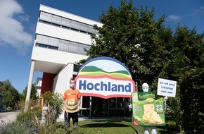 foodwatch e.V.: Negativpreis für Tierhaltungslüge: "Grünländer Käse" von Hochland erhält den Goldenen Windbeutel 2020