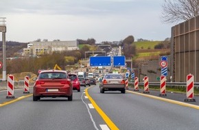 ACV Automobil-Club Verkehr: Baustellen auf der Autobahn zur Osterreisewelle sicher passieren