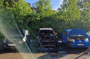 Polizeiinspektion Lüneburg/Lüchow-Dannenberg/Uelzen: POL-LG: ++ Motorbrand eines Pkw - drei Fahrzeuge beschädigt ++ unter Drogeneinfluss unterwegs - Betrugsversuch mit "Fake-Urin" scheitert ++ Mülltonnen in Brand gesetzt ++