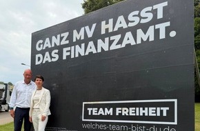 Team Freiheit: Welches-Team-bist-Du.de / Team Freiheit startet Kampagne zur Landtagswahl in Mecklenburg-Vorpommern mit Enth&uuml;llung am S&uuml;dring