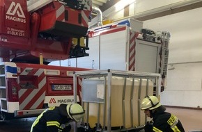 Feuerwehr Beverungen: FW Beverungen: Nachwuchs für den Einsatz: 24 Feuerwehrkräfte meistern Grundlehrgang