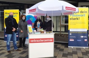 Polizei Bonn: POL-BN: Kampagne "Mach dein Passwort stark!": Bonner Polizei informierte Interessierte in Tannenbusch