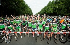 Skoda Auto Deutschland GmbH: SKODA mobilisiert als Sponsor die Jubiläumsausgabe des EuroEyes Velothon Berlin (FOTO)