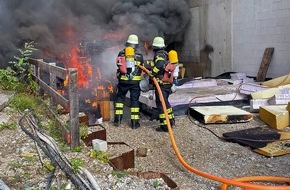 Feuerwehr München: FW-M: Brand auf Baustelle (Milbertshofen)