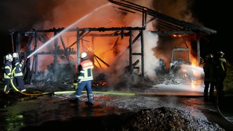 Freiwillige Feuerwehr Celle: FW Celle: Scheunenbrand in Altencelle - Abschlussmeldung