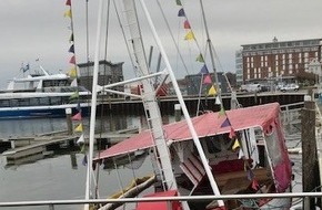 Landeswasserschutzpolizeiamt Mecklenburg-Vorpommern: LWSPA M-V: Fischverkaufskutter in Barth gesunken