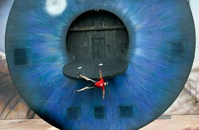 Bregenzer Festspiele GmbH: Nach dem James-Bond-Filmdreh und dem ZDF-Gastspiel auf der Bregenzer Seebühne gehört das riesige "Tosca"-Auge nun wieder ganz den Bregenzer Festspielen