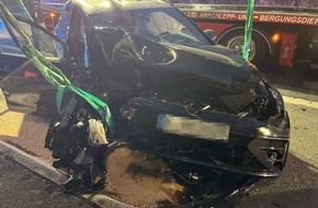 Polizei Rheinisch-Bergischer Kreis: POL-RBK: Overath - Ein Leichtverletzter bei Alleinunfall am frühen Morgen