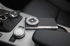 Panasonic Deutschland: LUMIX Smart Camera: Eine exzellente Verbindung / Die LUMIX Smart Cam CM1 vereint Fotografie und Smartphone-Funktionalität in gelungener Form und Funktion