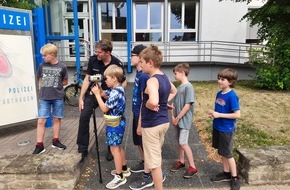 Polizeiinspektion Nienburg / Schaumburg: POL-NI: Stadthagen: "Polizei - Dein Freund und Helfer" - Aktion Ferienspaß bei der Polizei Stadthagen begeistert Stadthäger Schüler