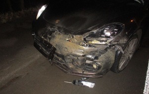 Polizei Hagen: POL-HA: Porsche prallt auf Wildschwein - Fahrer verletzt