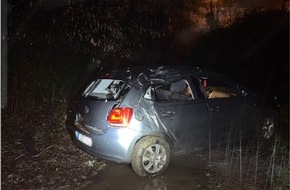 Kreispolizeibehörde Oberbergischer Kreis: POL-GM: VW überschlägt sich - 18-Jährige schwer verletzt