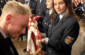 Feuerwehr Bremen: FW-HB: Gel&ouml;bnis & Jubil&auml;en: Freiwilligen Feuerwehren im Bremer Rathaus gew&uuml;rdigt