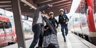 Bundespolizeidirektion München: Bundespolizeidirektion München: Gefährliche Körperverletzung am Stachus / Haftprüfung für drei Männer - Zeugen gesucht