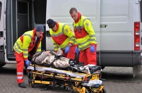 Zollfahndungsamt Essen: ZOLL-E: Gemeinsam für den Ernstfall
Das Zollfahndungsamt Essen und die Feuerwehr Moers trainieren gemeinsam für den Ernstfall
-	Kooperation zur Gefahrenabwehr - "Train as you fight"