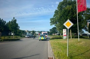 Polizeiinspektion Stade: POL-STD: Buxtehude: Radfahrer nach Bremsman&ouml;ver schwer verletzt