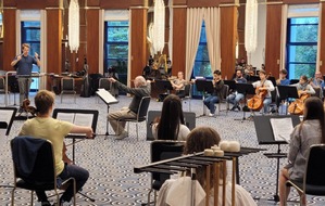 Deutscher Musikrat gGmbH: 20210825 Bundesjugendorchester spielt Uraufführung beim 20. Jubiläum des Campus-Projektes beim Beethovenfest Bonn