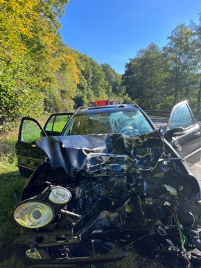FW-PL: Tödlicher Verkehrsunfall auf B236 zwischen Pasel und Rönkhausen