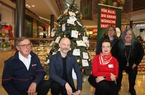 Hermann Friedrich Bruhn GmbH & Co. KG: Wunschbaum für ältere Menschen in der Marktplatz Galerie