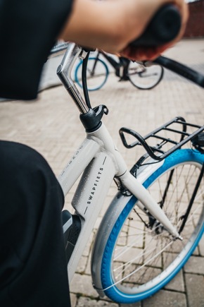 Pressemitteilung: Goldener Herbst auf blauem Reifen – Günstiges Power 1 E-Bike von Swapfiets jetzt in Karlsruhe verfügbar