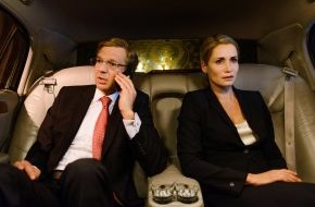 SAT.1: Kai Wiesinger und Anja Kling als Ehepaar Wulff: Das hochgelobte Doku-Drama "Der Rücktritt" am 25. Februar 2014, 20:15 Uhr in SAT.1