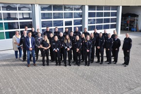 POL-ROW: ++ Polizei im Landkreis freut sich über 22 neue Kolleginnen und Kollegen - Polizeirätin Kathrin Jäger ist jetzt Chefin im Einsatzbereich ++