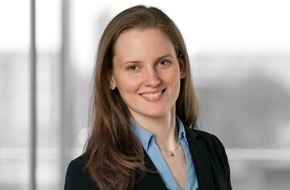 Baker Tilly: Baker Tilly baut ESG-Beratung im Bankenwesen mit Simone Yuson aus