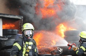 Kreisfeuerwehrverband Segeberg: FW-SE: Feuer in Werkstatt greift auf Reifenlager über
