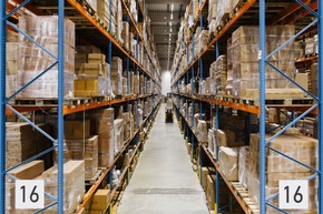 LOBERON verdoppelt Lagerkapazität in Pegnitz / Logistikzentrum mit Charakter und Zukunft