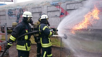 FW-WRN: Ausbildungs- und Trainings-Wochenende bei der Feuerwehr Werne