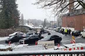 Polizei Rheinisch-Bergischer Kreis: POL-RBK: Burscheid - Ergebnis einer groß angelegten Verkehrskontrolle des Verkehrsdienstes