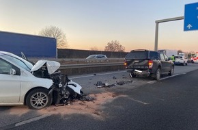 Polizeidirektion Neustadt/Weinstraße: POL-PDNW: Autobahnpolizei Ruchheim - Unfallserie auf BAB 61 fordert mehrere Verletzte