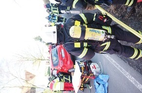 Feuerwehr Iserlohn: FW-MK: Verkehrsunfall mit mehreren Verletzten