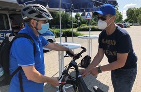 Polizei Mettmann: POL-ME: Polizei codiert Fahrräder in Langenfeld - Langenfeld - 2206139
