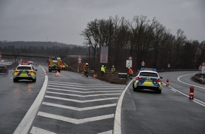 Polizeiinspektion Hildesheim: POL-HI: Alleinbeteiligt von der Autobahn abgehoben