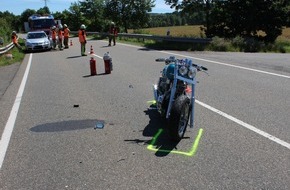 Polizeidirektion Kaiserslautern: POL-PDKL: Motorradfahrer fährt auf wendenden PKW auf.