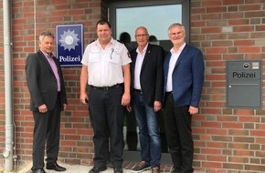 Polizeiinspektion Aurich/Wittmund: POL-AUR: Polizeipräsident Bernhard Witthaut besucht neue Polizeistation Ihlow