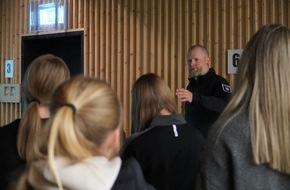 Landespolizeiinspektion Saalfeld: LPI-SLF: Erfolgreiche Nachwuchsgewinnung am Girl's and Boy's Day und auf Berufsmessen