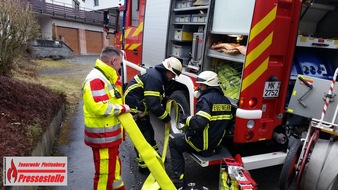 Feuerwehr Plettenberg: FW-PL: FW-PL: OT-Stadtmitte. Brand in Sauna konnte durch blitzschnelles Eingreifen der Feuerwehr gelöscht werden.