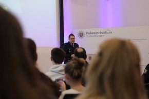 POL-OF: Polizeipr&auml;sidium S&uuml;dosthessen ehrt couragierte B&uuml;rgerinnen und B&uuml;rger