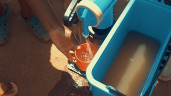 Ujeta GmbH: Die kleinste Wasseraufbereitungsanlage der Welt: Wie Drita Schneider mit UJETA sauberes Trinkwasser überall möglich macht