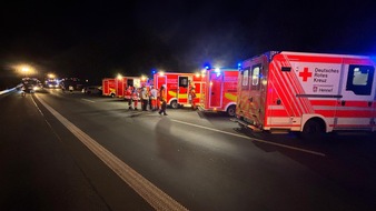 Freiwillige Feuerwehr Bad Honnef: FW Bad Honnef: Automatischer eCall meldet Verkehrsunfall auf der A3 bei Bad Honnef - mehrere Verletzte