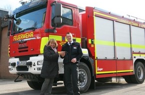 Feuerwehr Mettmann: FW Mettmann: Neues Tanklöschfahrzeug in Dienst gestellt