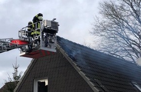 Feuerwehr Bergisch Gladbach: FW-GL: Einfamilienhaus in Bergisch Gladbach nach Brand unbewohnbar