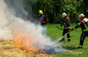 Landesfeuerwehrverband Schleswig-Holstein: FW-LFVSH: Vegetationsbrandbekämpfung: Feuerwehren des Landesfeuerwehrverbandes Schleswig-Holstein bereiten sich auf weitere trockene Sommer vor