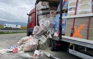 Polizeidirektion Landau: POL-PDLD: A65/Edesheim - Ungesicherte Ladung